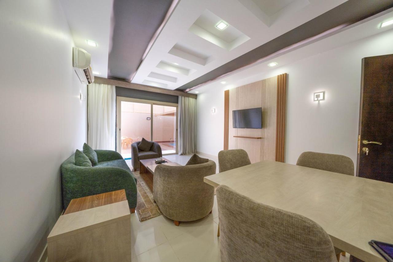 Mirada Gold Jizan - Resort & Private Pools Εξωτερικό φωτογραφία A living room in a modern apartment